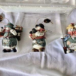 Thomas Kinkade Memories of Christmas Snowman Ornaments, Set 4